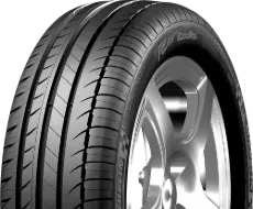Close-up of the tread Michelin PILOT EXALTO 2