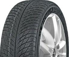 Close-up of the tread Michelin Pilot Alpin 5