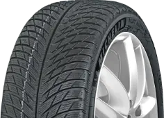 Close-up of the tread Michelin Pilot Alpin 5
