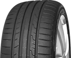 Close-up of the tread Dunlop Sport Bluresponse